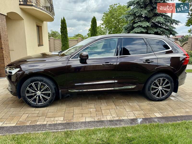 Фото Volvo XC60 з оголошення AUTO.RIA