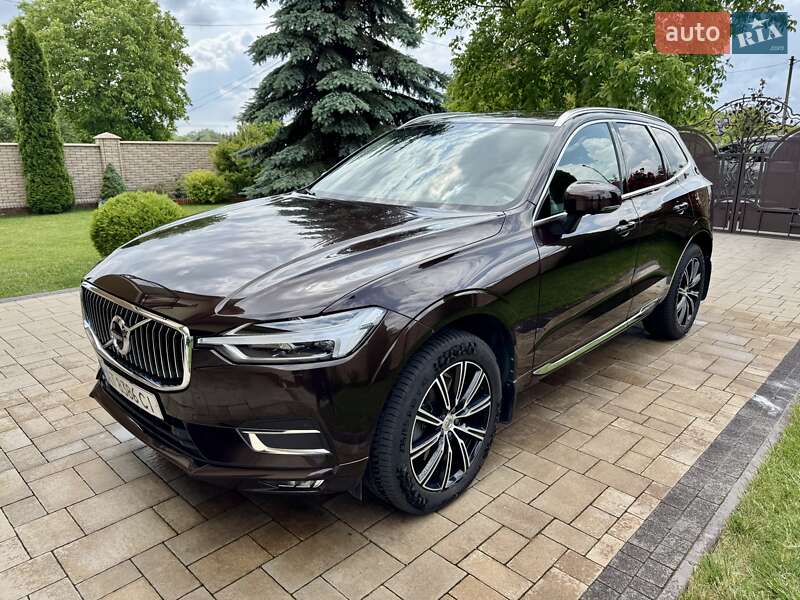 Фото Volvo XC60 з оголошення AUTO.RIA