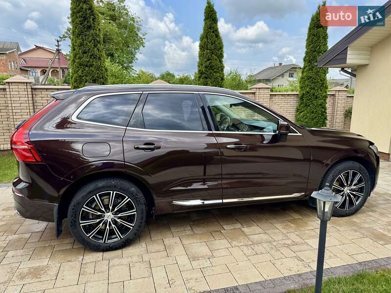 Фото Volvo XC60 з оголошення AUTO.RIA