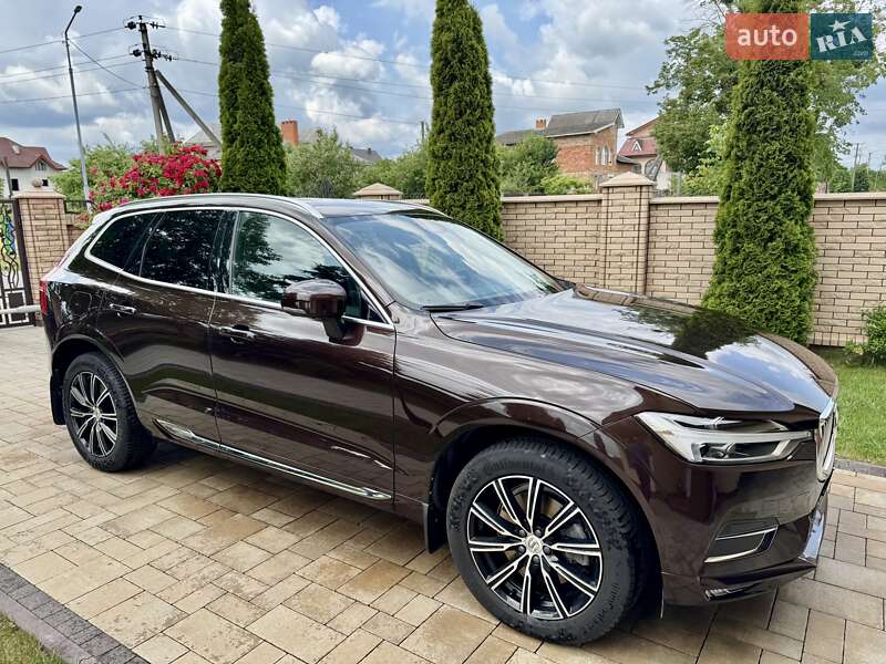 Фото Volvo XC60 з оголошення AUTO.RIA
