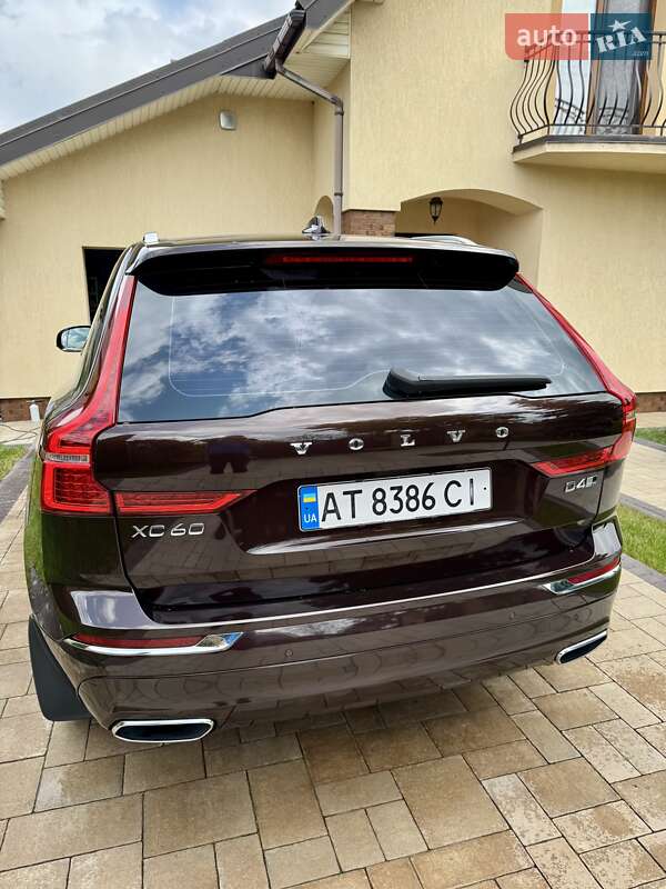 Фото Volvo XC60 з оголошення AUTO.RIA