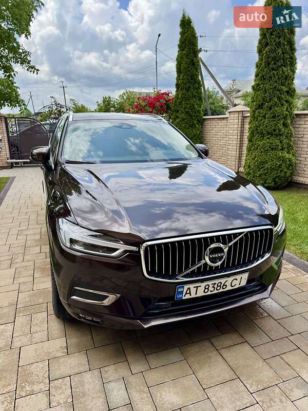 Фото Volvo XC60 з оголошення AUTO.RIA