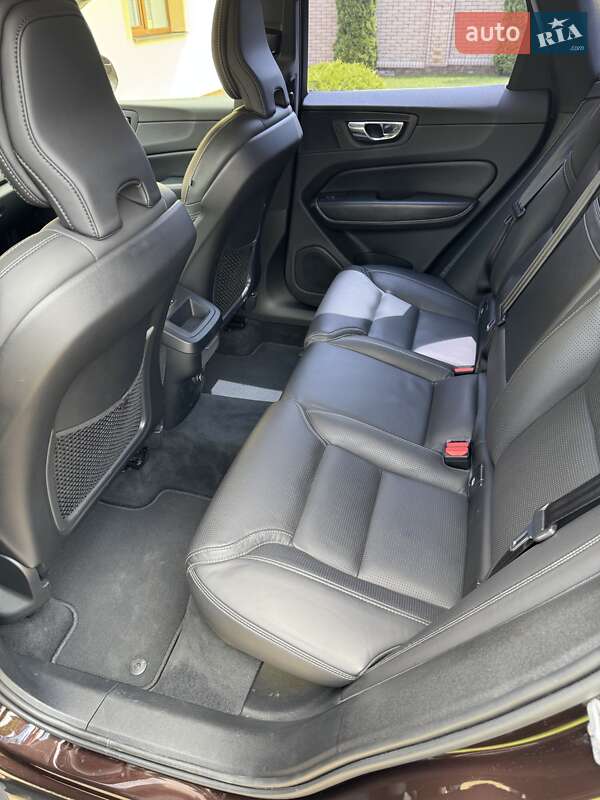 Фото Volvo XC60 з оголошення AUTO.RIA
