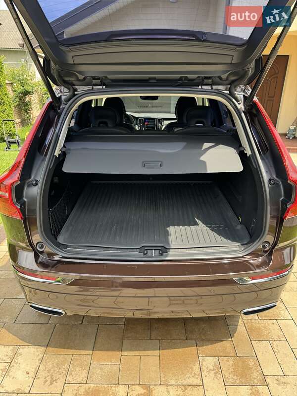 Фото Volvo XC60 з оголошення AUTO.RIA