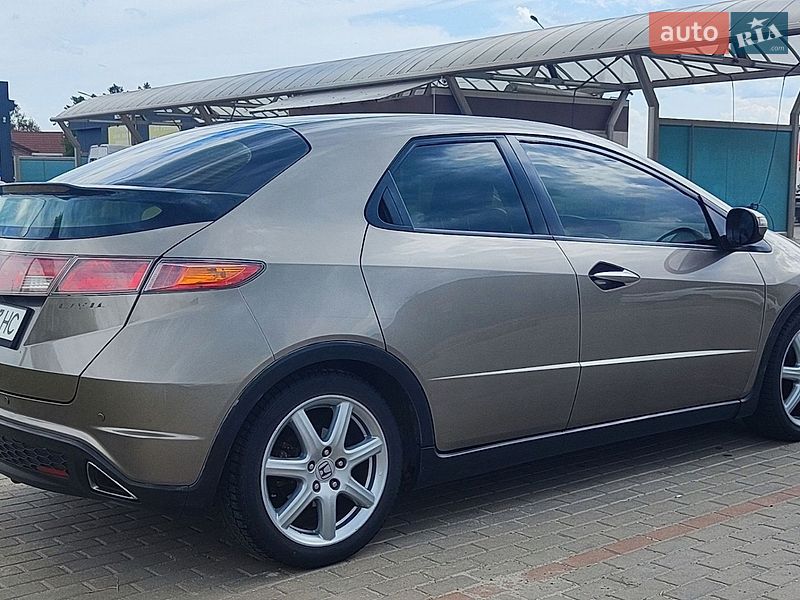 Фото Honda Civic з оголошення AUTO.RIA