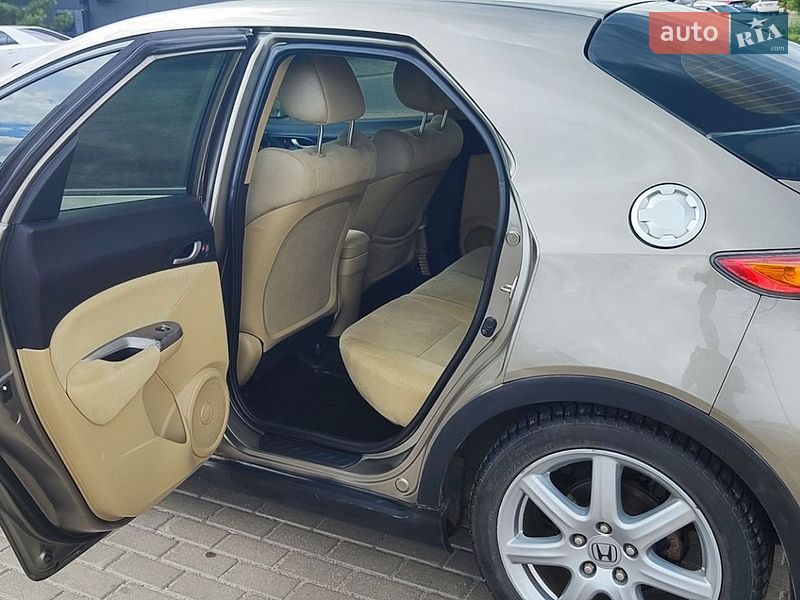 Фото Honda Civic з оголошення AUTO.RIA