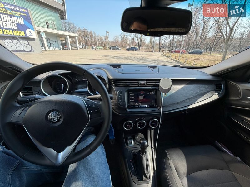 Фото Alfa Romeo Giulietta з оголошення AUTO.RIA