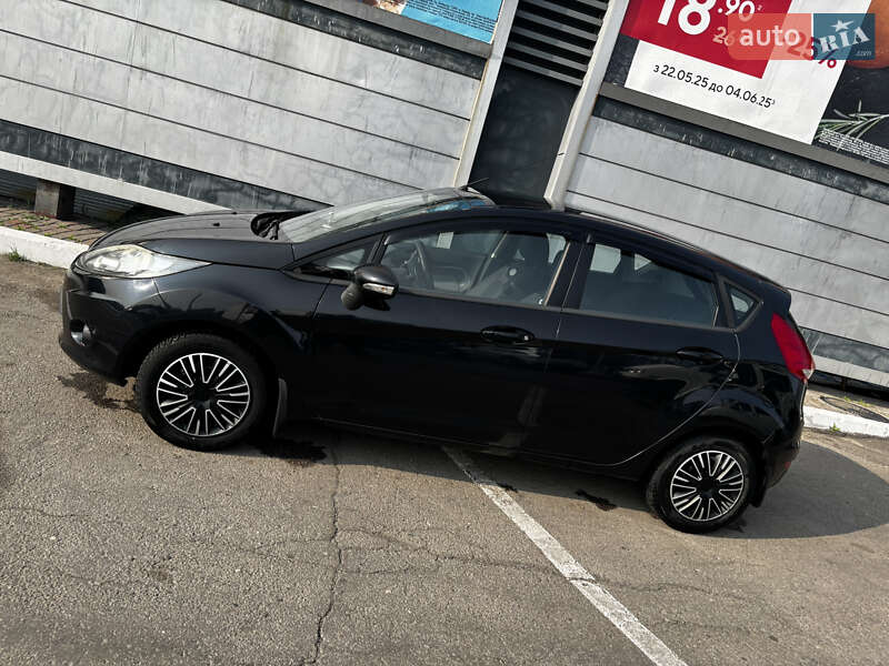 Фото Ford Fiesta з оголошення AUTO.RIA