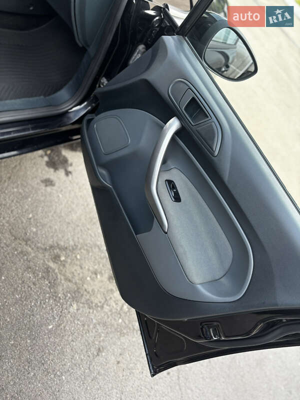 Фото Ford Fiesta з оголошення AUTO.RIA