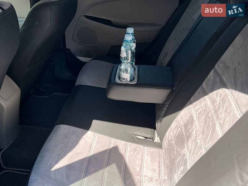 Фото Hyundai Tucson з оголошення AUTO.RIA