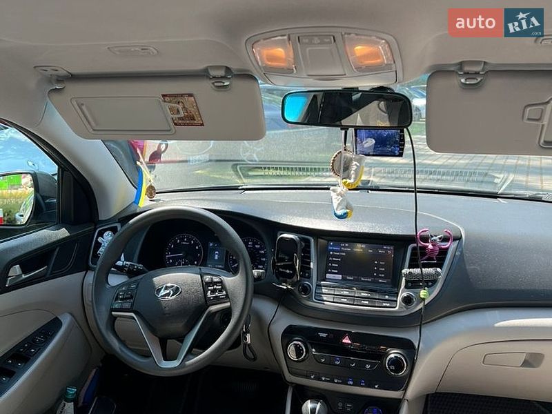 Фото Hyundai Tucson з оголошення AUTO.RIA