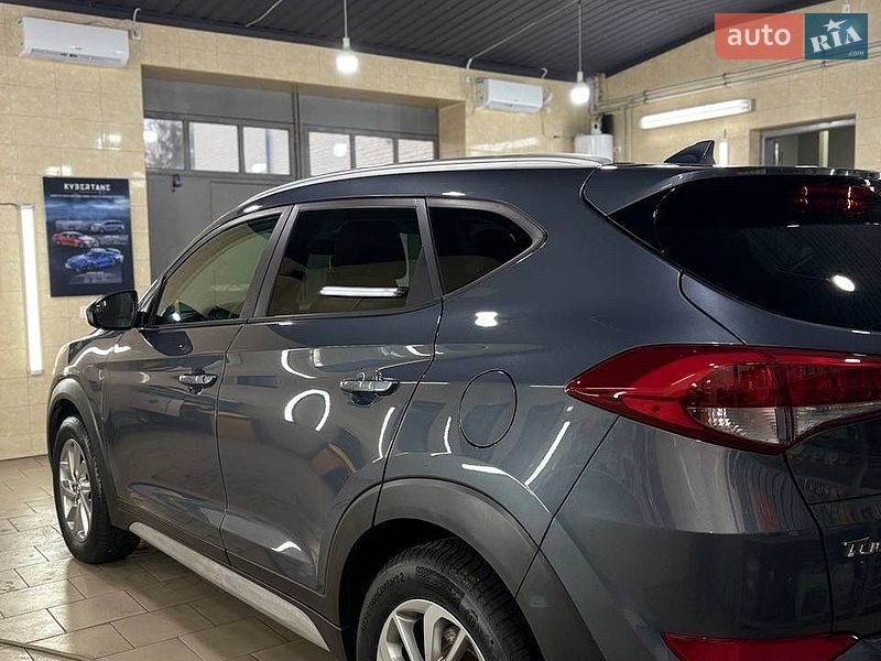 Фото Hyundai Tucson з оголошення AUTO.RIA