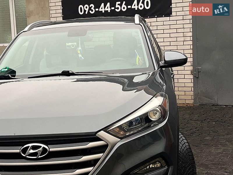 Фото Hyundai Tucson з оголошення AUTO.RIA
