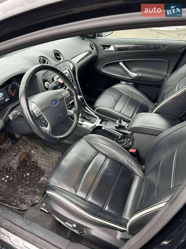 Фото Ford Mondeo з оголошення AUTO.RIA