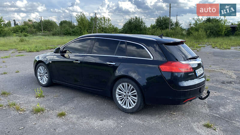 Фото Opel Insignia з оголошення AUTO.RIA