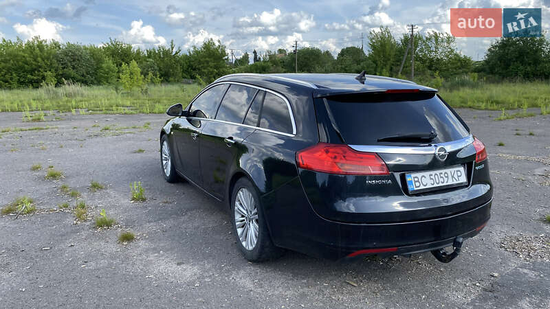 Фото Opel Insignia з оголошення AUTO.RIA