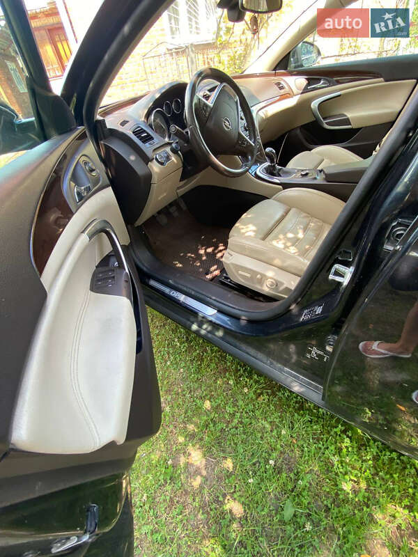 Фото Opel Insignia з оголошення AUTO.RIA