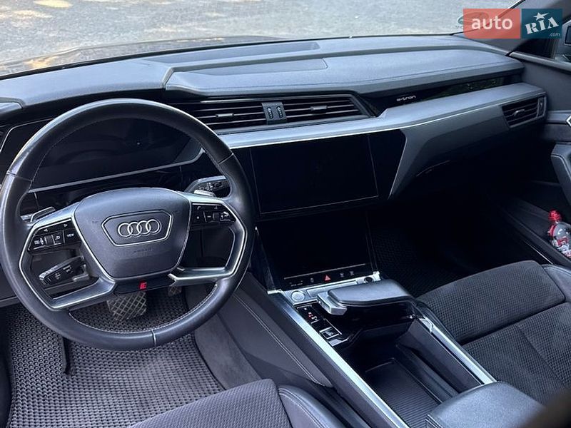 Фото Audi e-tron Sportback з оголошення AUTO.RIA