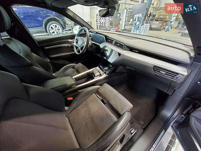 Фото Audi e-tron Sportback з оголошення AUTO.RIA