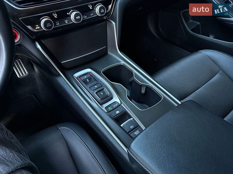 Фото Honda Accord з оголошення AUTO.RIA