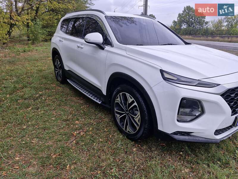 Фото Hyundai Santa FE з оголошення AUTO.RIA