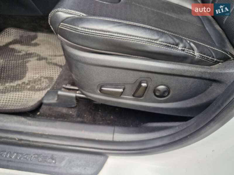 Фото Hyundai Santa FE з оголошення AUTO.RIA