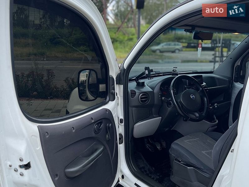 Фото Fiat Doblo з оголошення AUTO.RIA