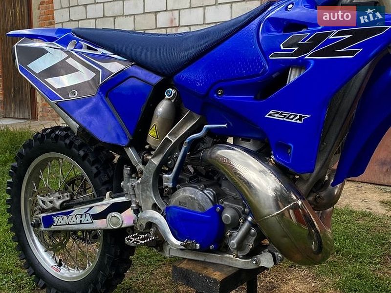 Фото Yamaha YZ 250 з оголошення AUTO.RIA