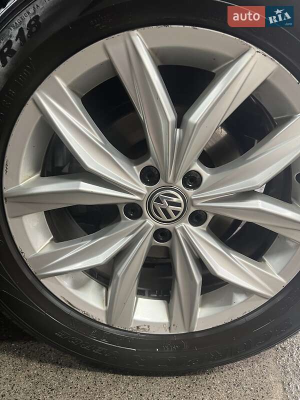 Фото Volkswagen Tiguan з оголошення AUTO.RIA