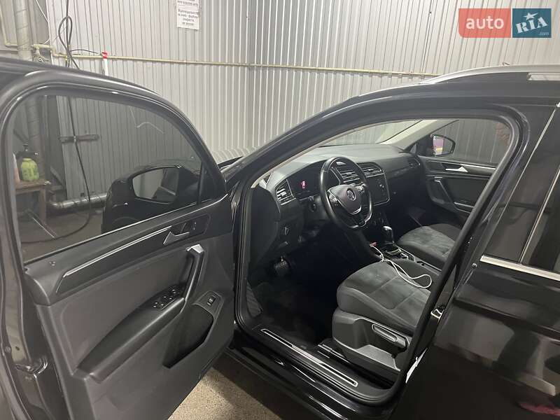 Фото Volkswagen Tiguan з оголошення AUTO.RIA
