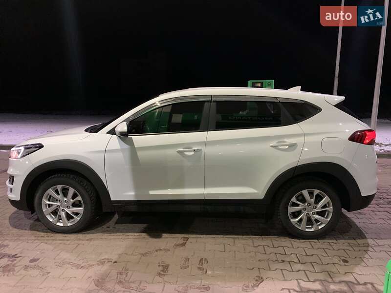 Фото Hyundai Tucson з оголошення AUTO.RIA
