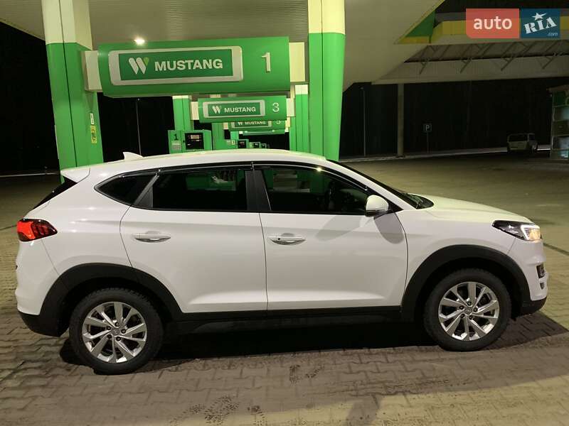 Фото Hyundai Tucson з оголошення AUTO.RIA