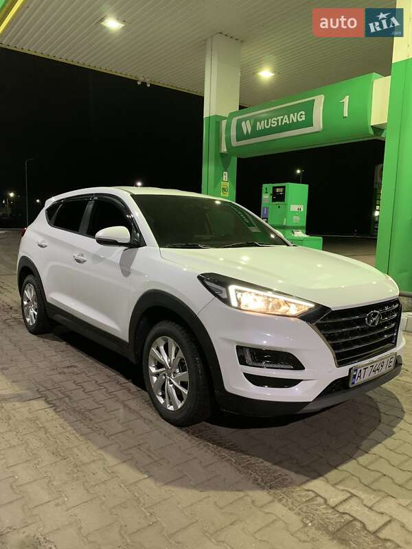 Фото Hyundai Tucson з оголошення AUTO.RIA