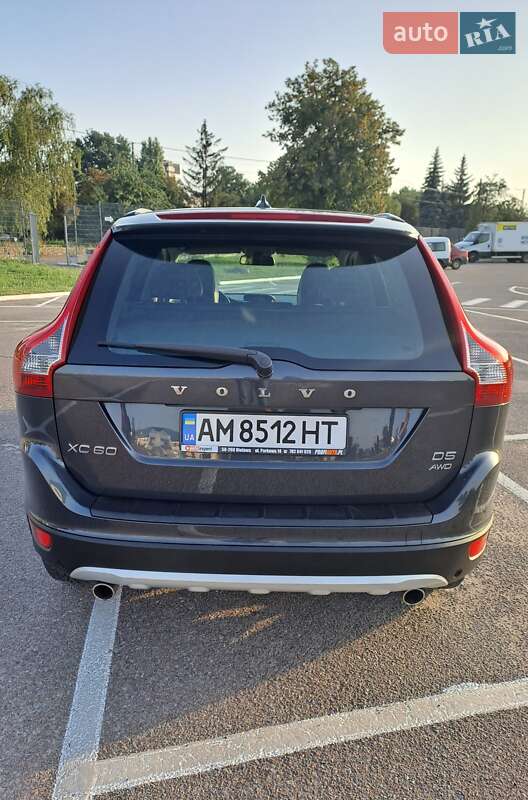 Фото Volvo XC60 з оголошення AUTO.RIA