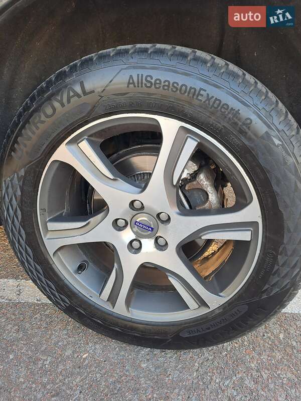 Фото Volvo XC60 з оголошення AUTO.RIA
