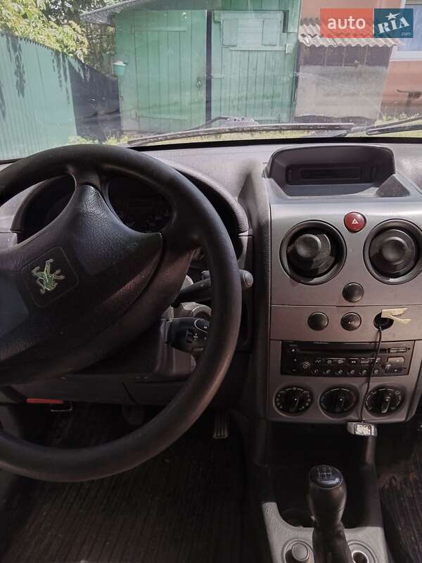 Фото Peugeot Partner з оголошення AUTO.RIA