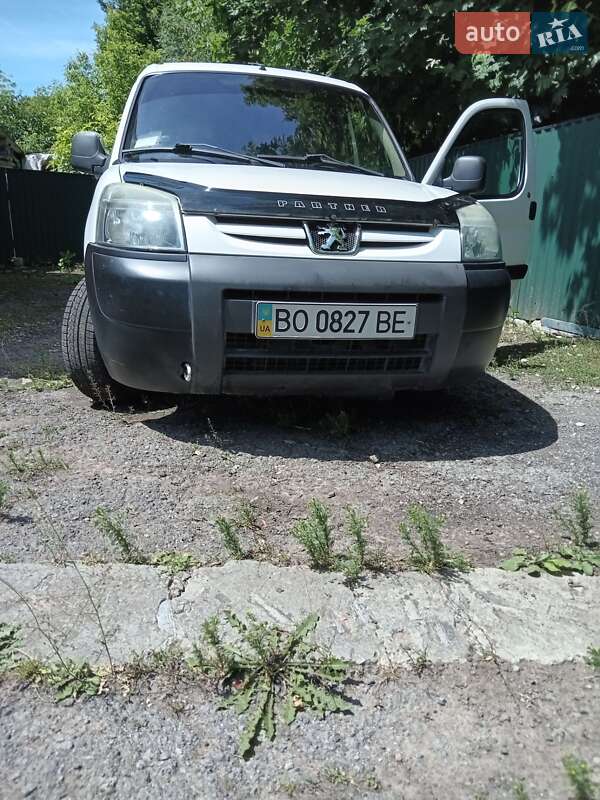 Фото Peugeot Partner з оголошення AUTO.RIA