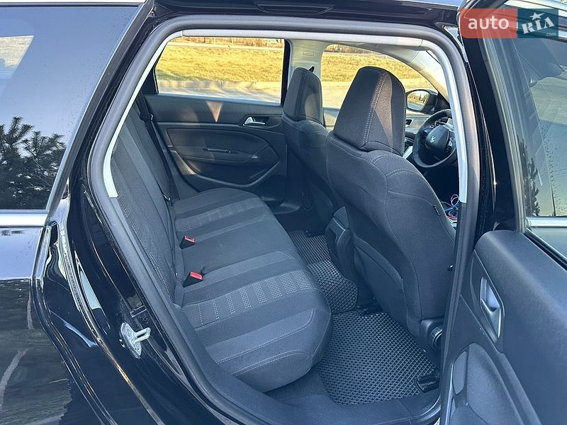 Фото Peugeot 308 з оголошення AUTO.RIA