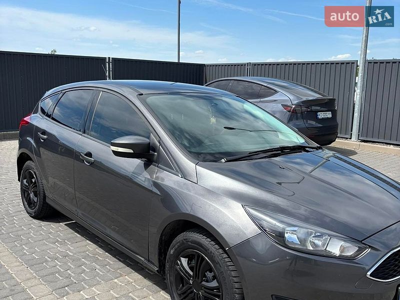 Фото Ford Focus з оголошення AUTO.RIA