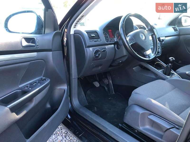 Фото Volkswagen Golf з оголошення AUTO.RIA