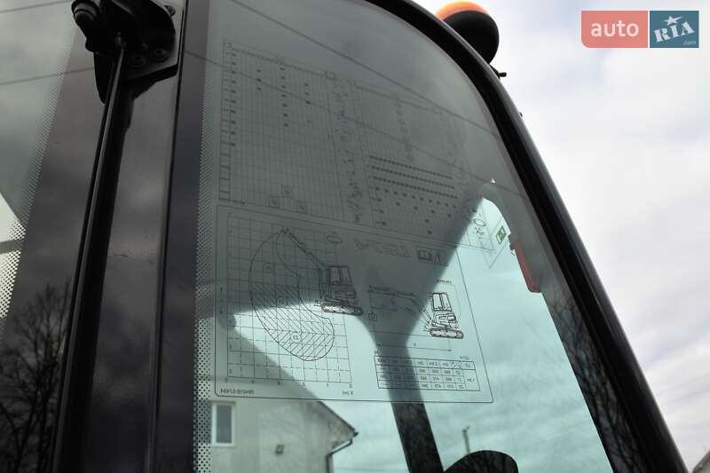 Фото Kubota U 27-4 з оголошення AUTO.RIA