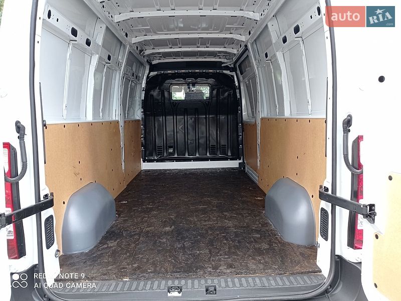 Фото Renault Master з оголошення AUTO.RIA