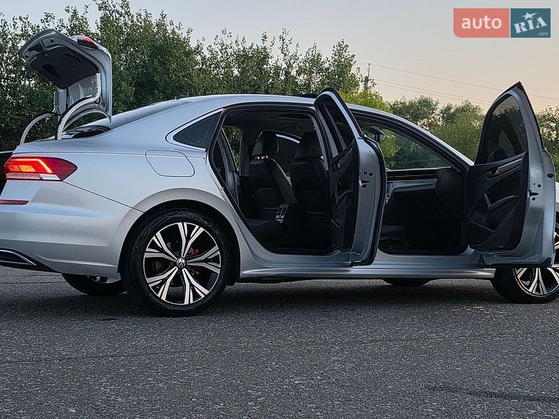 Фото Volkswagen Passat з оголошення AUTO.RIA