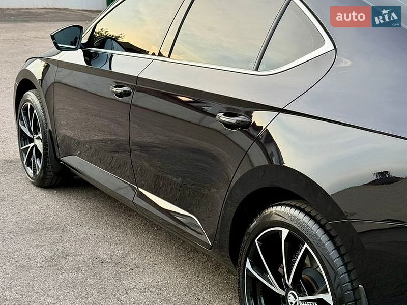 Фото Skoda Superb з оголошення AUTO.RIA