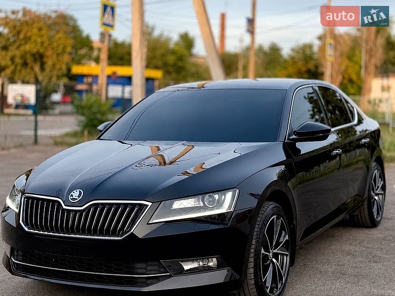 Фото Skoda Superb з оголошення AUTO.RIA