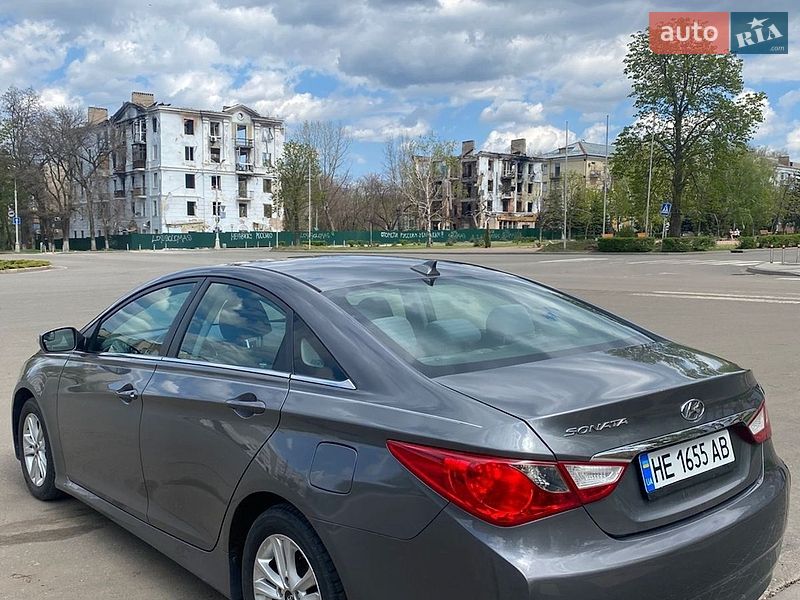 Фото Hyundai Sonata з оголошення AUTO.RIA