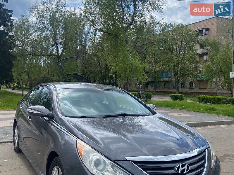 Фото Hyundai Sonata з оголошення AUTO.RIA