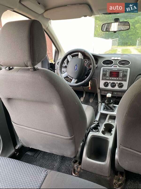 Фото Ford Focus з оголошення AUTO.RIA