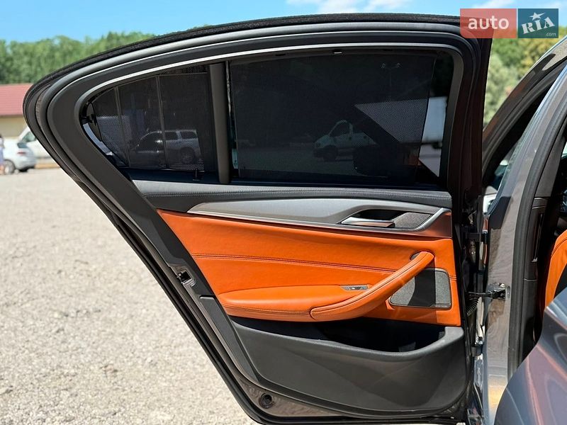 Фото BMW M5 з оголошення AUTO.RIA