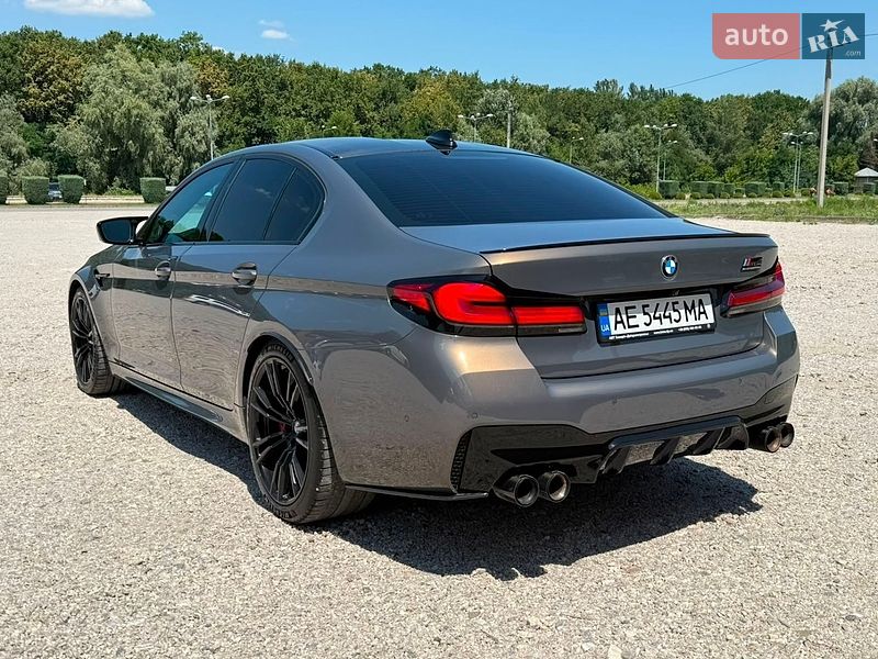 Фото BMW M5 з оголошення AUTO.RIA